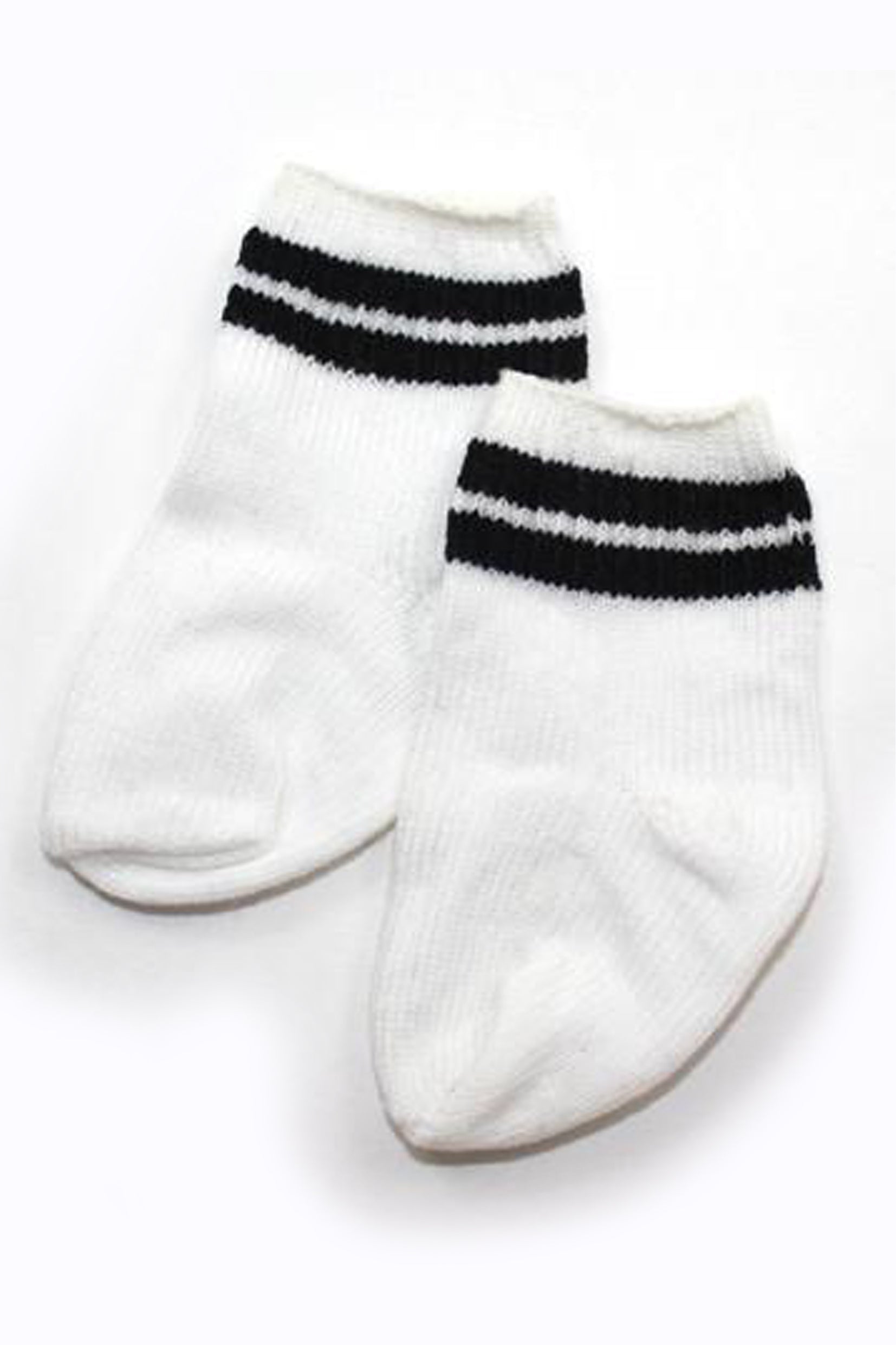Short white socks